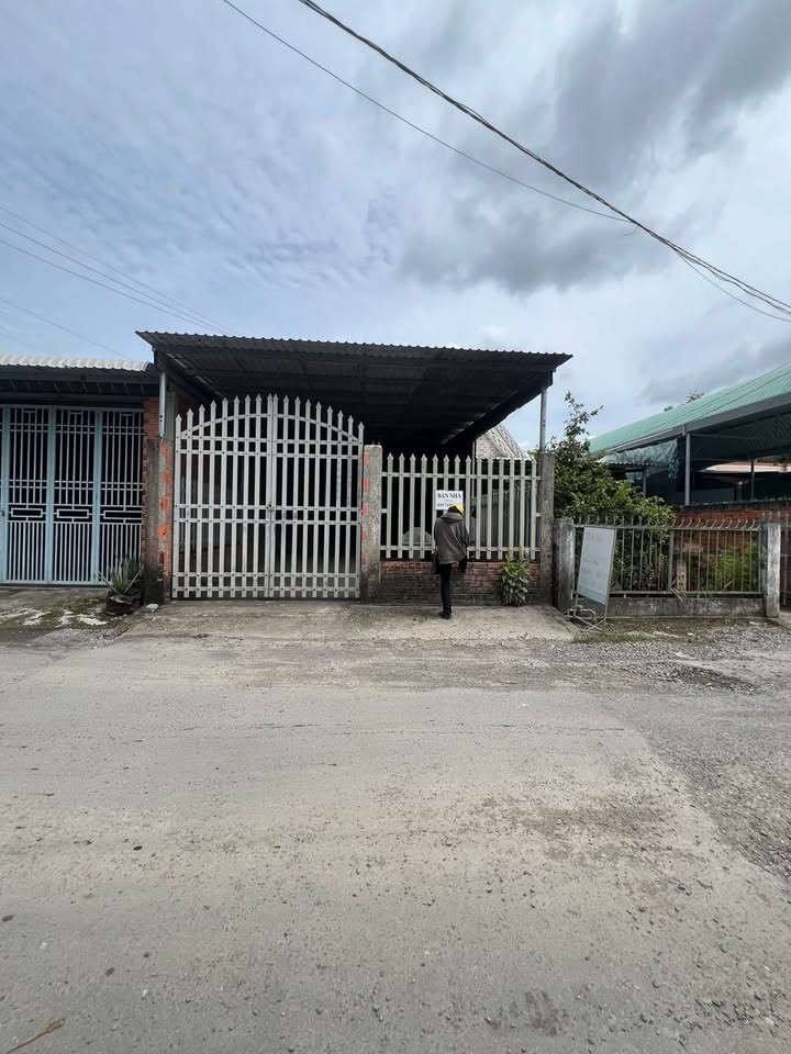 Nhà ở xã Tam Bình, Cai Lậy 240m² giá 2.4 tỷ - Sổ đỏ chính chủ