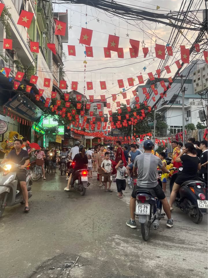 Nhà phố Ngọc Trục, Nam Từ Liêm 35m² giá 6 tỷ - Cơ hội sở hữu nhà đẹp!