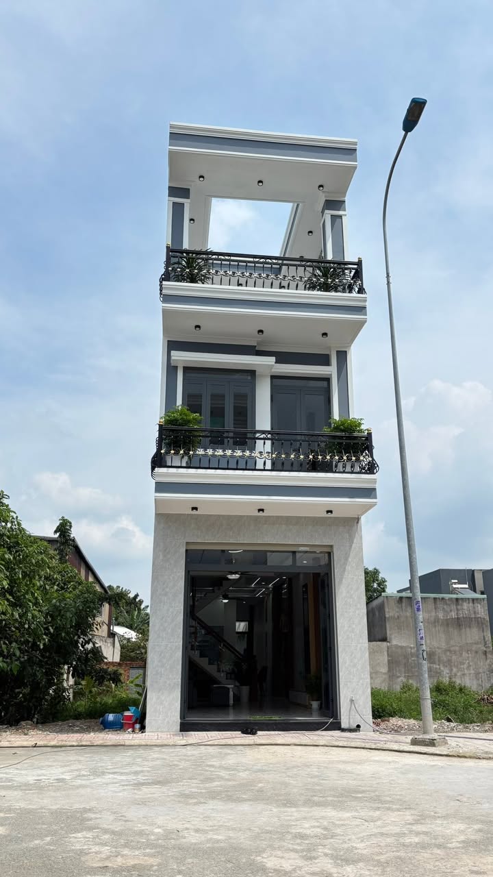 Nhà mới hoàn thiện tại Phường An Phú, 73m² giá 3.85 tỷ - Thiết kế hiện đại, tiện nghi đầy đủ!