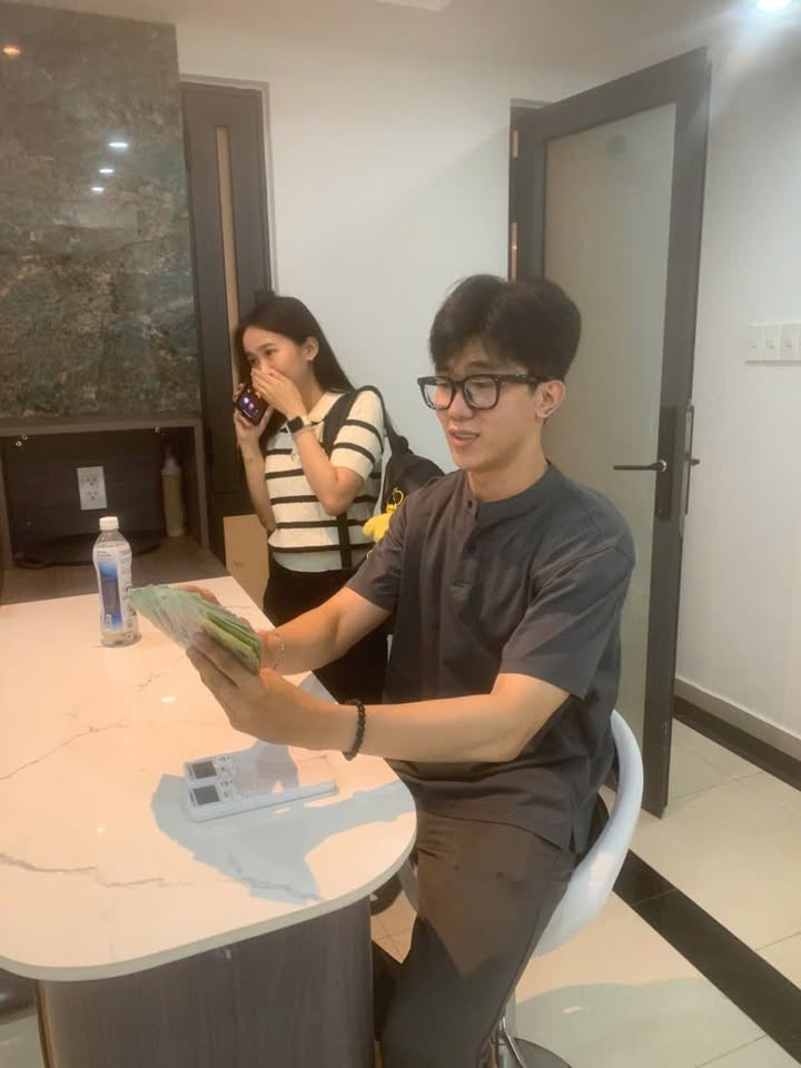 Căn hộ cho thuê tại Bình Thạnh - Full nội thất, không gian rộng - Sẵn sàng vào ở!