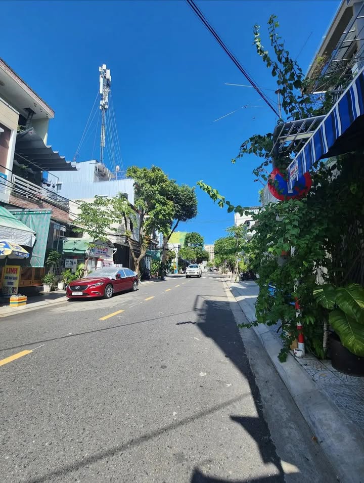 Nhà cấp 4 đường Tiểu La, quận Hải Châu, 85m² giá 8 tỷ - Đầu tư sinh lời cao!