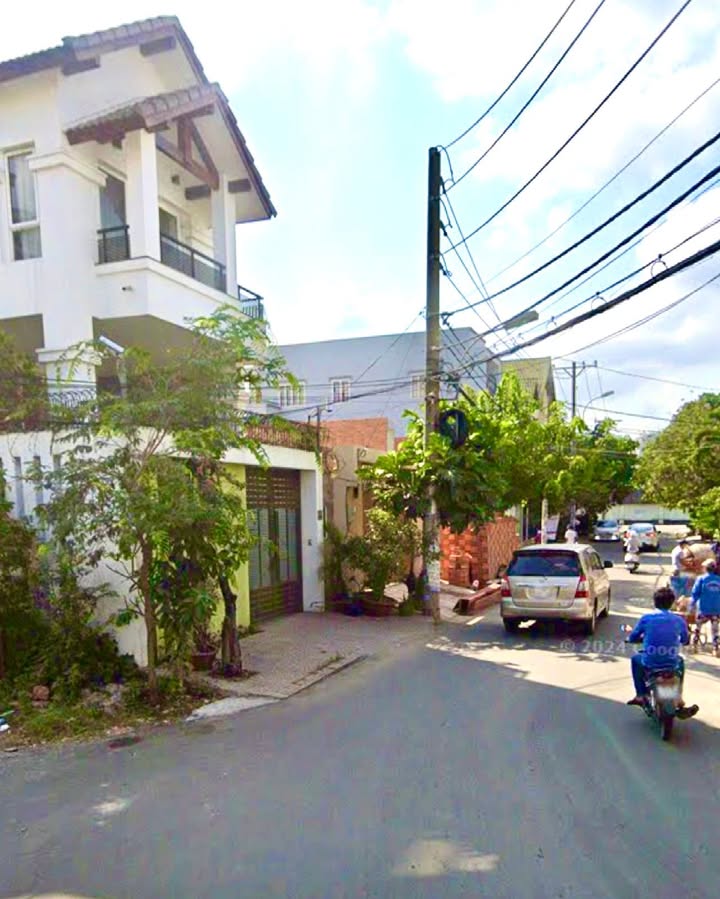 Biệt thự 4 tầng Hiệp Bình Chánh 100m² giá 13 tỷ - Đẳng cấp thượng lưu bên sông