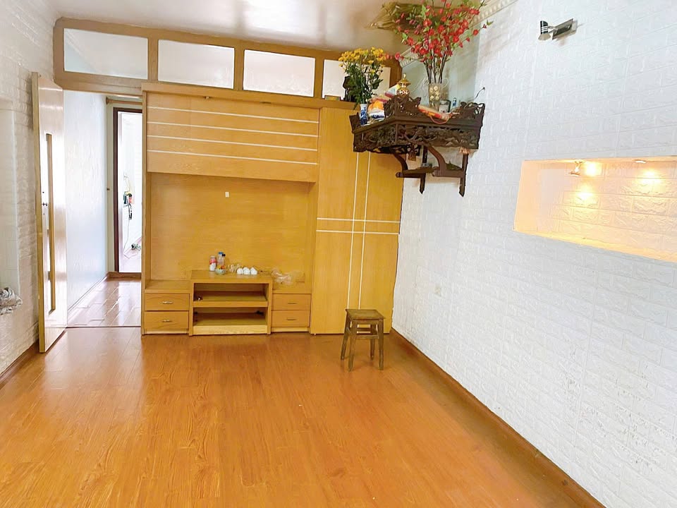 Căn hộ tập thể Bộ Lăng ngõ 35 Kim Mã Thượng 65m² giá 7 triệu - Nhà đầy đủ nội thất!