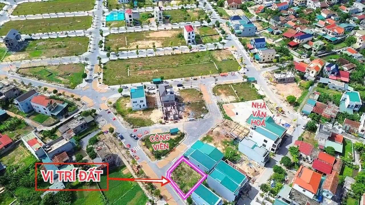 Đất nền góc đường Tôn Đức Thắng, Đồng Hới 300m² giá 4.9 tỷ - Cơ hội đầu tư hiếm có!