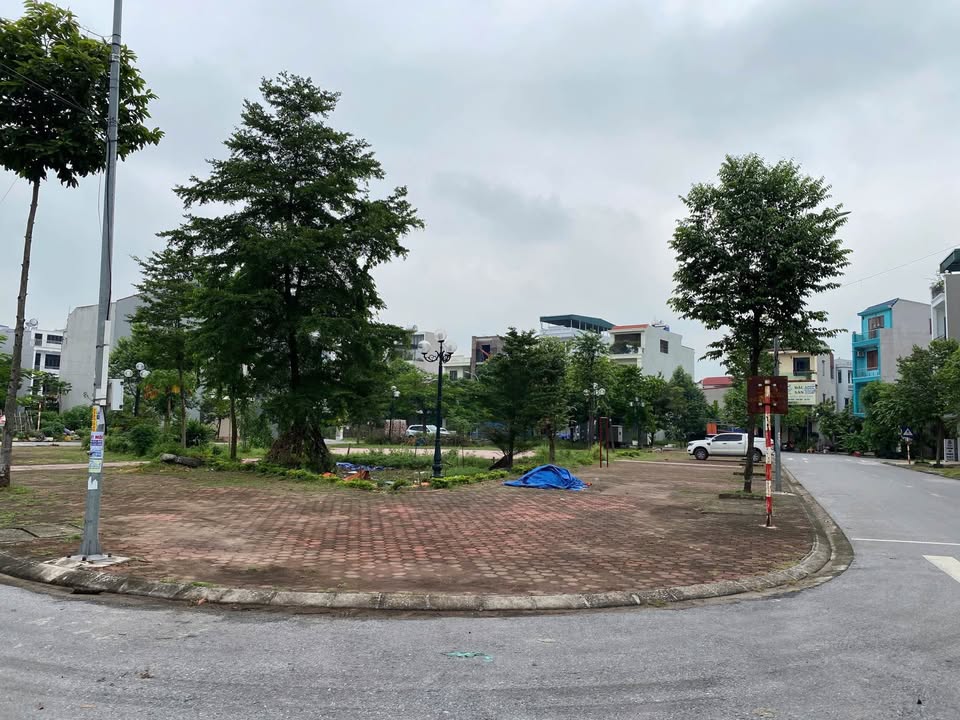 Đất nền dự án Đông Đô Vạn An 74m² giá 5.7 tỷ - Sổ hồng chính chủ, vị trí đắc địa!