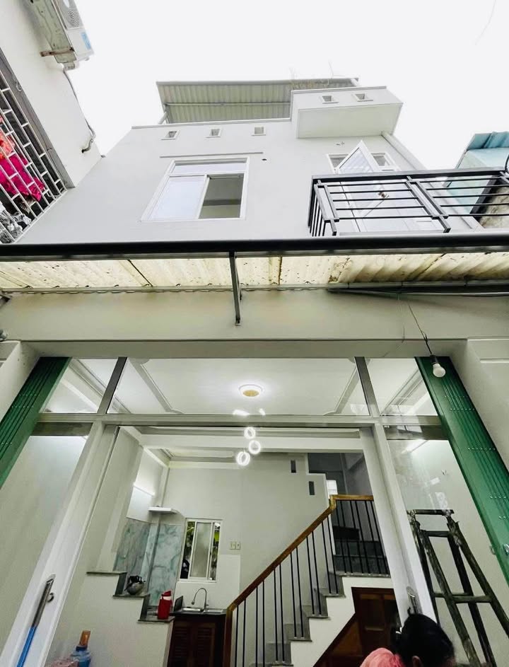 Nhà 3 tầng hẻm Bạch Đằng Quy Nhơn 26.4m² giá 1.65 tỷ - Sổ đỏ chính chủ!