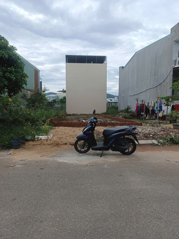 Đất nền Nhơn Bình, Quy Nhơn 100m² giá 2.2 tỷ - View công viên, kinh doanh thuận lợi!