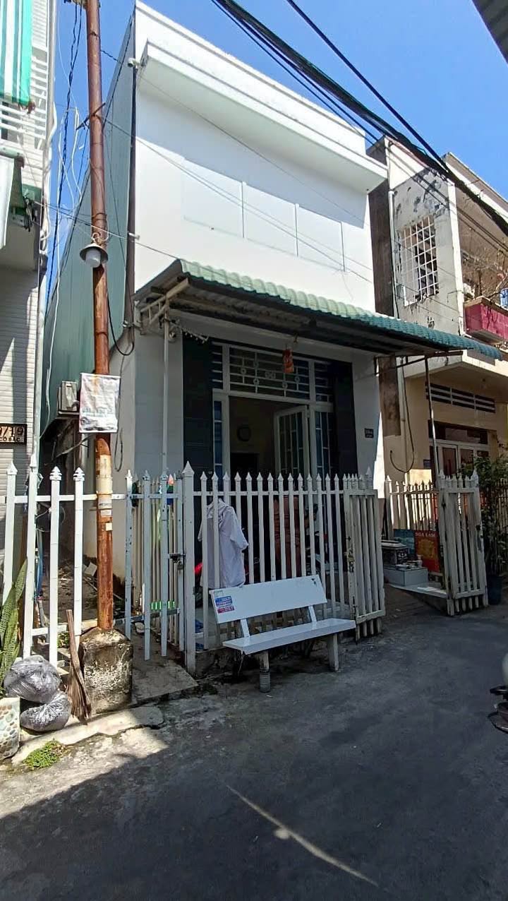 Nhà 1 Trệt 1 Lửng Hẻm Yết Kiêu, P. Mỹ Bình, 40m² giá 1.5 tỷ - An ninh tốt, gần trường học!