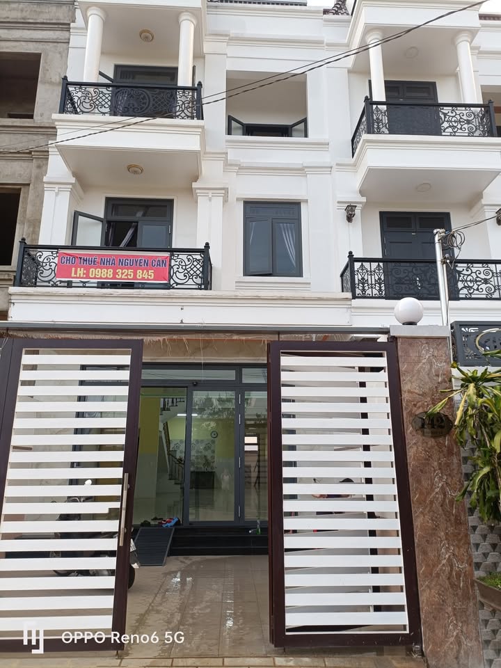 Nhà cho thuê mặt tiền kinh doanh Đào Duy Từ, Bảo Lộc 108m² - Thích hợp kinh doanh mọi lĩnh vực!