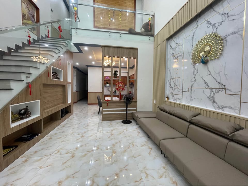 Nhà hẻm 02 Phạm Ngọc Thạch, Bảo Lộc 100m² giá 4.2 tỷ - Chính chủ bán gấp!