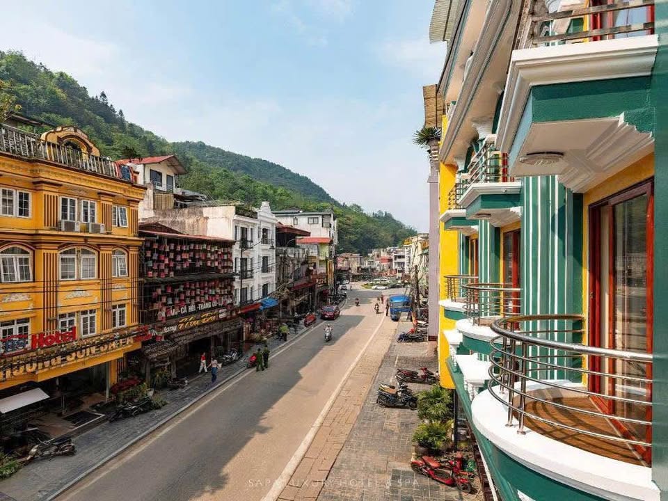 FrontHouse đường Thạch Sơn, Sa Pa 100m² giá 14 tỷ - Kinh doanh sầm uất!