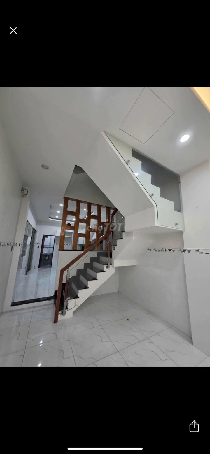 Nhà cho thuê đường Nguyễn Hồng Đào, Tân Bình 60m² giá 15 triệu - Nhà đẹp, sạch sẽ, vị trí thuận lợi!