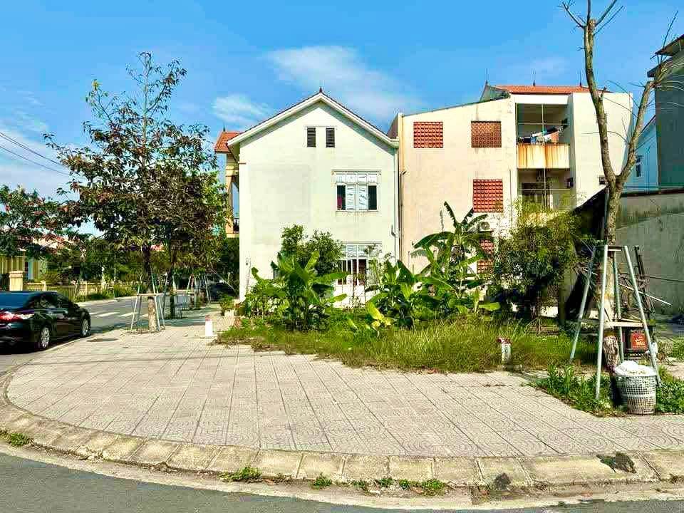 Đất mặt tiền Trần Nguyên Hãn, Đồng Hới 132m² giá 4.8 tỷ - Đầu tư sinh lời ngay!