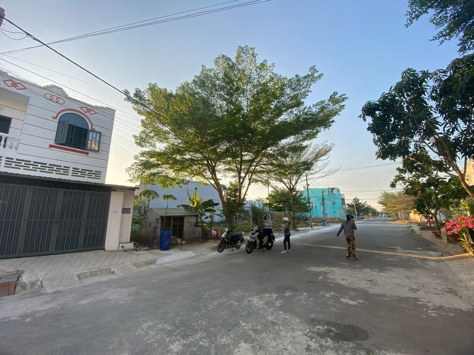 Đất nền KDC Trần Anh - Mỹ Hạnh Hoàng Gia, 100m² giá 1.9 tỷ - Đầu tư sinh lời!