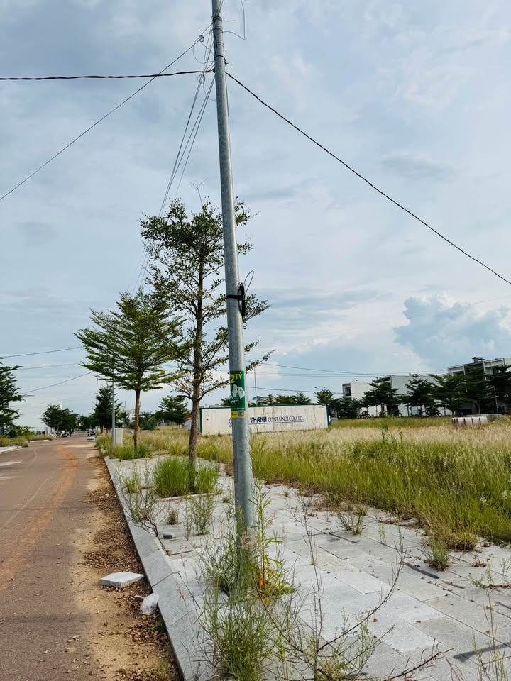 Đất nền 102m² tại Đập Đá, An Nhơn - Giá chỉ 1 tỷ, cơ hội đầu tư hấp dẫn!