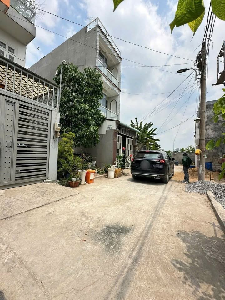 Đất hẻm xe hơi Nguyễn Xiển, Thủ Đức 71m² giá chỉ 3.4 tỷ - Tiện ích đầy đủ!