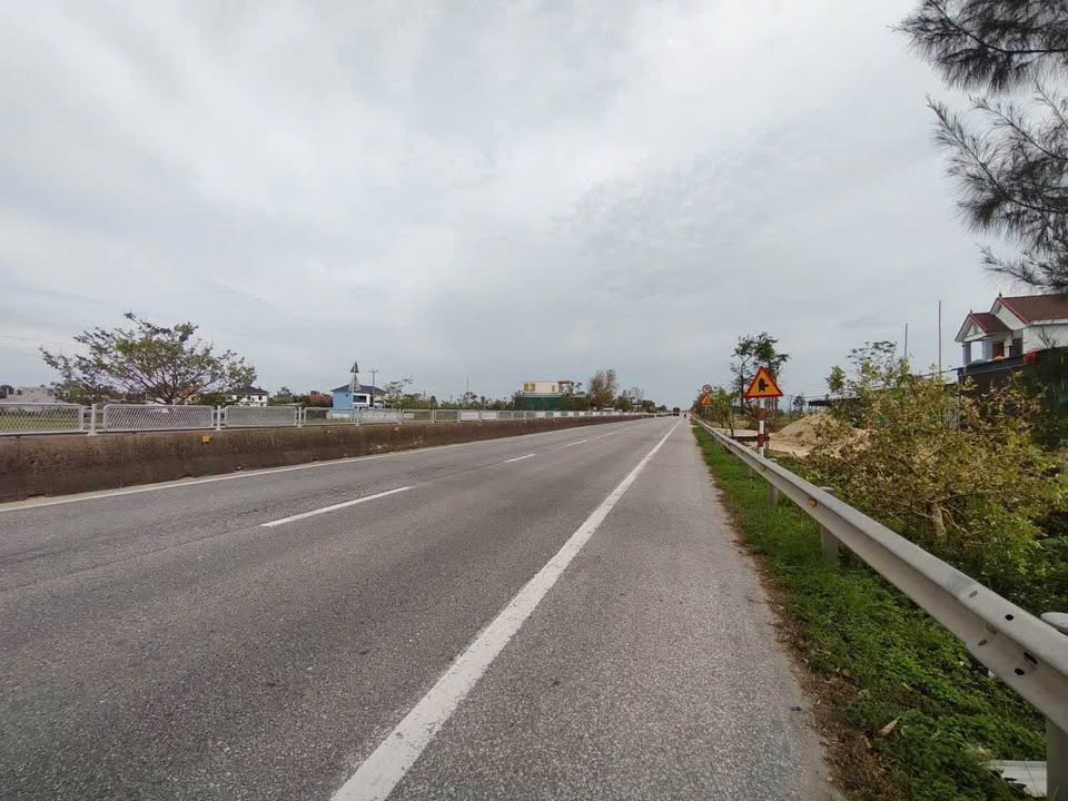 Đất nền Cẩm Quang, Cẩm Xuyên 400m² giá 7 tỷ - Đường Quốc Lộ 1A rộng 60m!