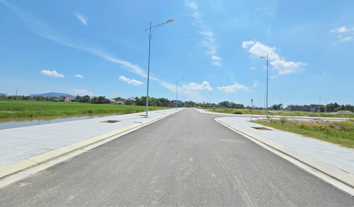 Đất lô góc 2 mặt tiền QH Cầu Ngan, Trần Phú, Hà Tĩnh 189m² giá 5 tỷ - Cơ hội đầu tư hấp dẫn!