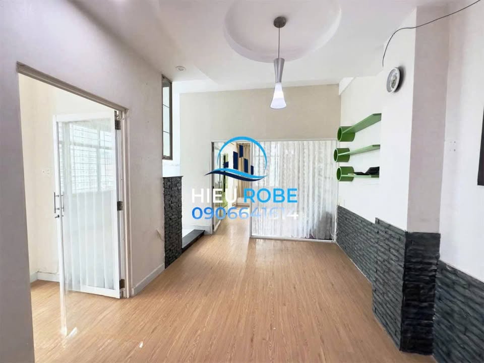 Căn hộ 2PN Hoàng Diệu Q4 71m² giá 4.1 tỷ - Căn góc sang trọng