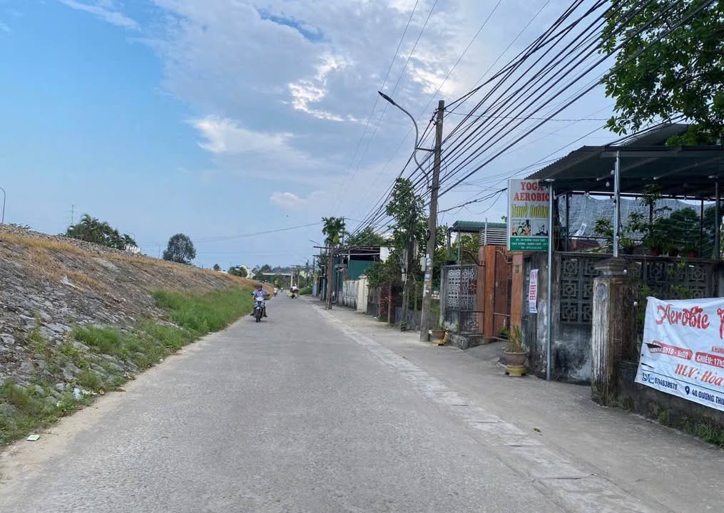 Đất lô góc 2 mặt tiền Dương Thiệu Tước, Thủy Dương 147m² giá 2.6 tỷ - Đầu tư sinh lời!