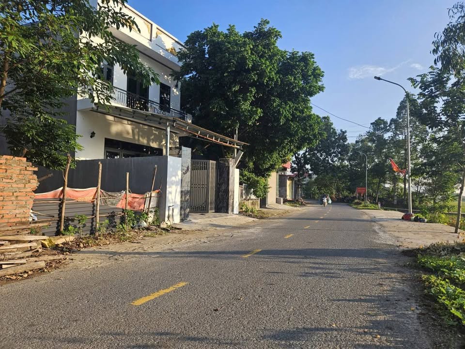 Đất mặt tiền đường Tỉnh Lộ 302, Minh Quang, Tam Đảo - 100m² giá chỉ 1,4 tỷ - Tiềm năng lớn cho đầu tư!