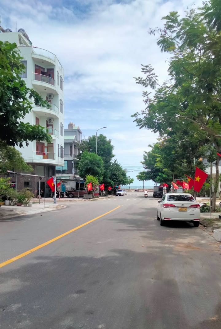 Nhà 4 tầng đường Dũng Sỹ Thanh Khê, Đà Nẵng 175m² giá 14.6 tỷ - Kinh doanh sinh lời ngay!