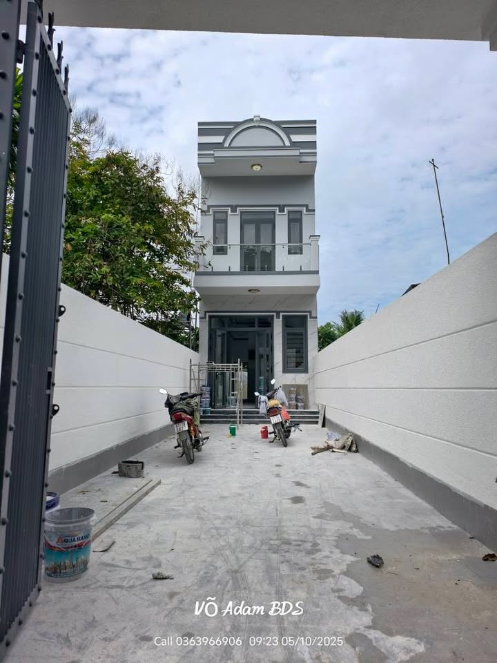 Nhà phố Định Hòa Thủ Dầu Một 114.4m² giá chỉ 2.85 tỷ - Hoàn thiện đẹp mắt!