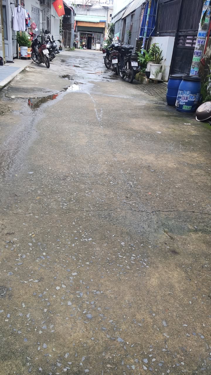 Nhà cấp 4 gác lửng Tân Đông Hiệp 32m² giá 1.08 tỷ - Sẵn sàng vào ở!