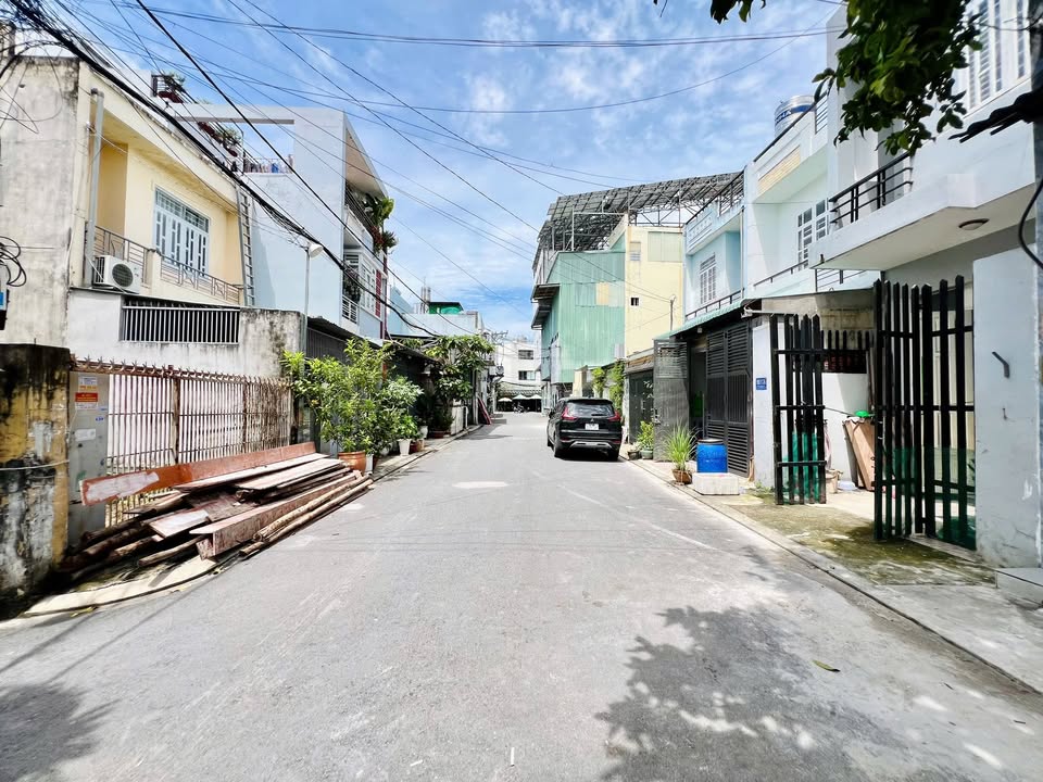 Nhà phố Tân Chánh Hiệp Q12 72m² giá 5.7 tỷ - Sổ hồng chính chủ, nội thất mới!