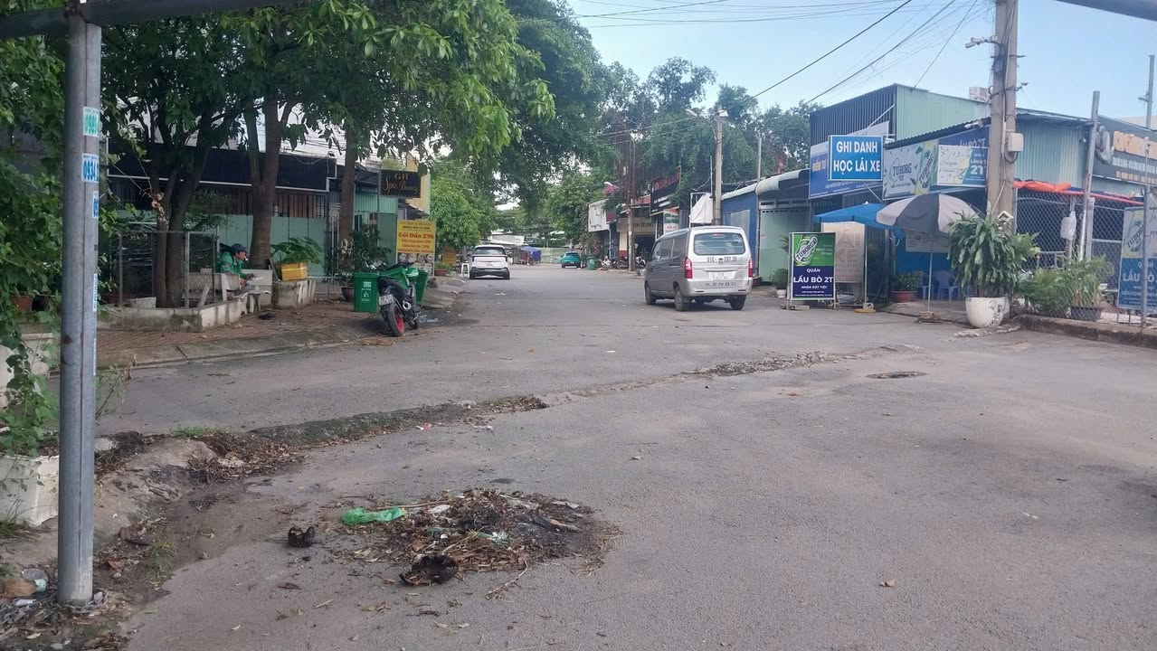 Mặt bằng cho thuê 416 Lã Xuân Oai, TP Thủ Đức - Giá chỉ 6 triệu/tháng!