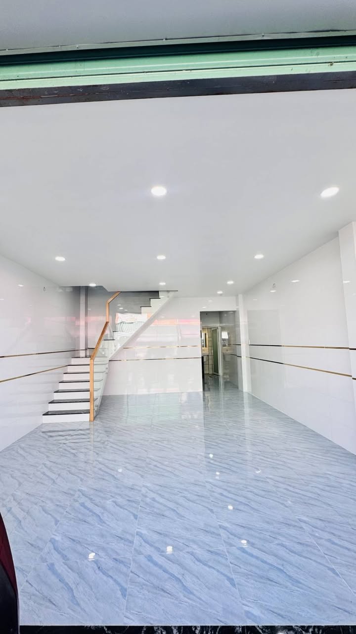 Nhà mặt tiền Võ Văn Vân, Vĩnh Lộc B, Bình Chánh 46m² giá 3.99 tỷ - Vị trí kinh doanh đắc địa!