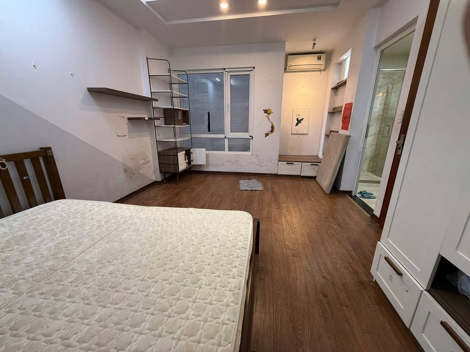 Nhà riêng Trần Duy Hưng, Cầu Giấy 38m² giá 9 tỷ - Sổ đỏ chính chủ, đầy đủ tiện ích!