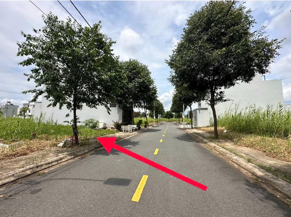 Đất nền Sài Gòn Village 80m² giá 2.15 tỷ - Vị trí đắc địa tại Long An!