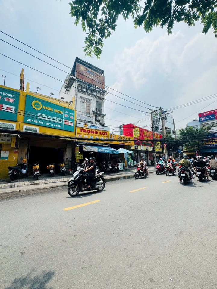 Nhà mặt tiền Lâm Văn Bền, quận 7, 120m² giá 25 tỷ - Đầu tư sinh lời ngay!
