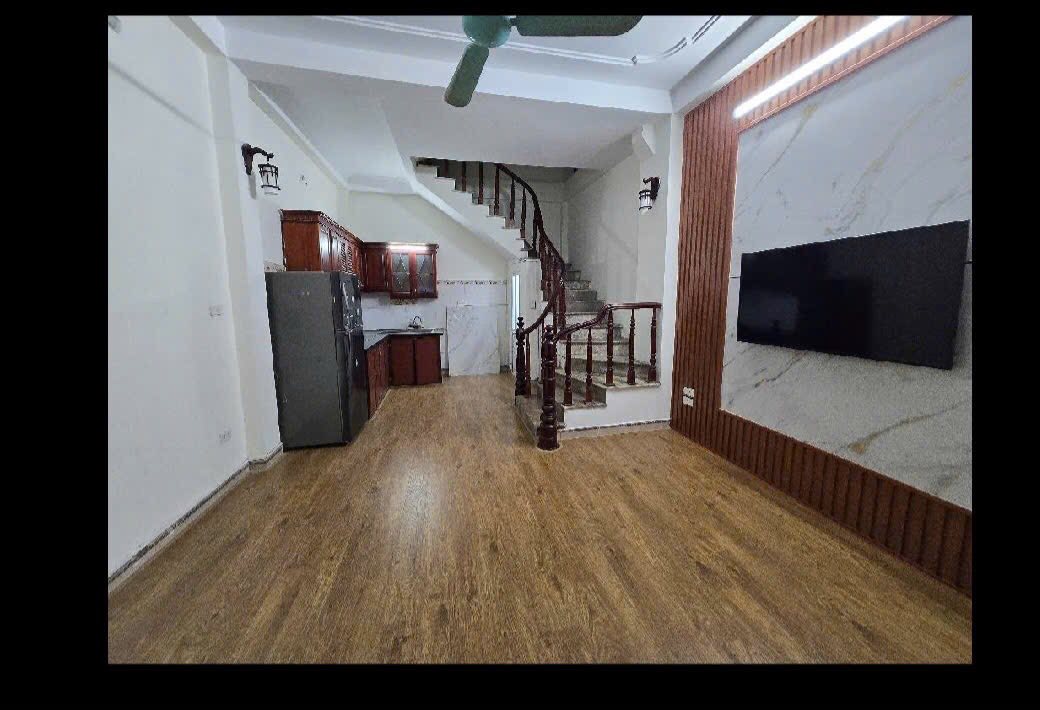 Nhà 4 Tầng Đường Đông Thiên, Vĩnh Hưng 29m² giá 5 tỷ - Chính chủ, sẵn sàng giao dịch!