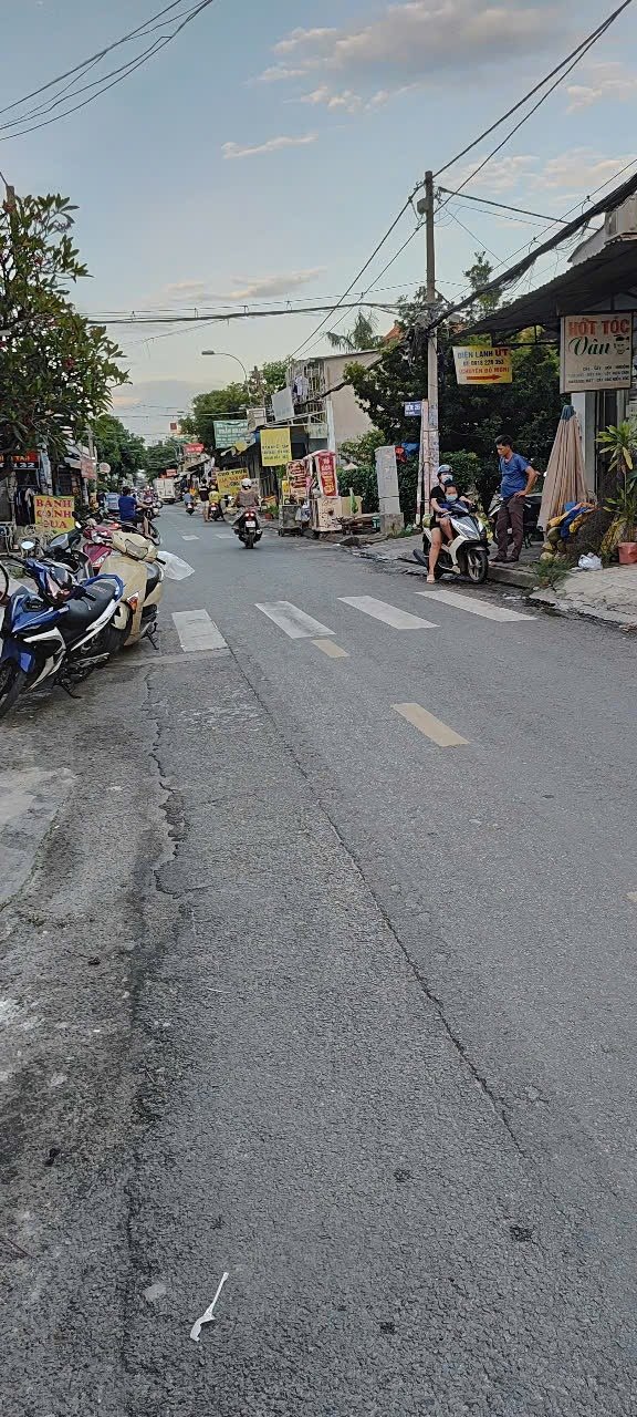 Đất mặt tiền Ấp Chiến Lược quận Bình Tân 122.4m² giá 9.5 tỷ - Vị trí kinh doanh đắc địa!