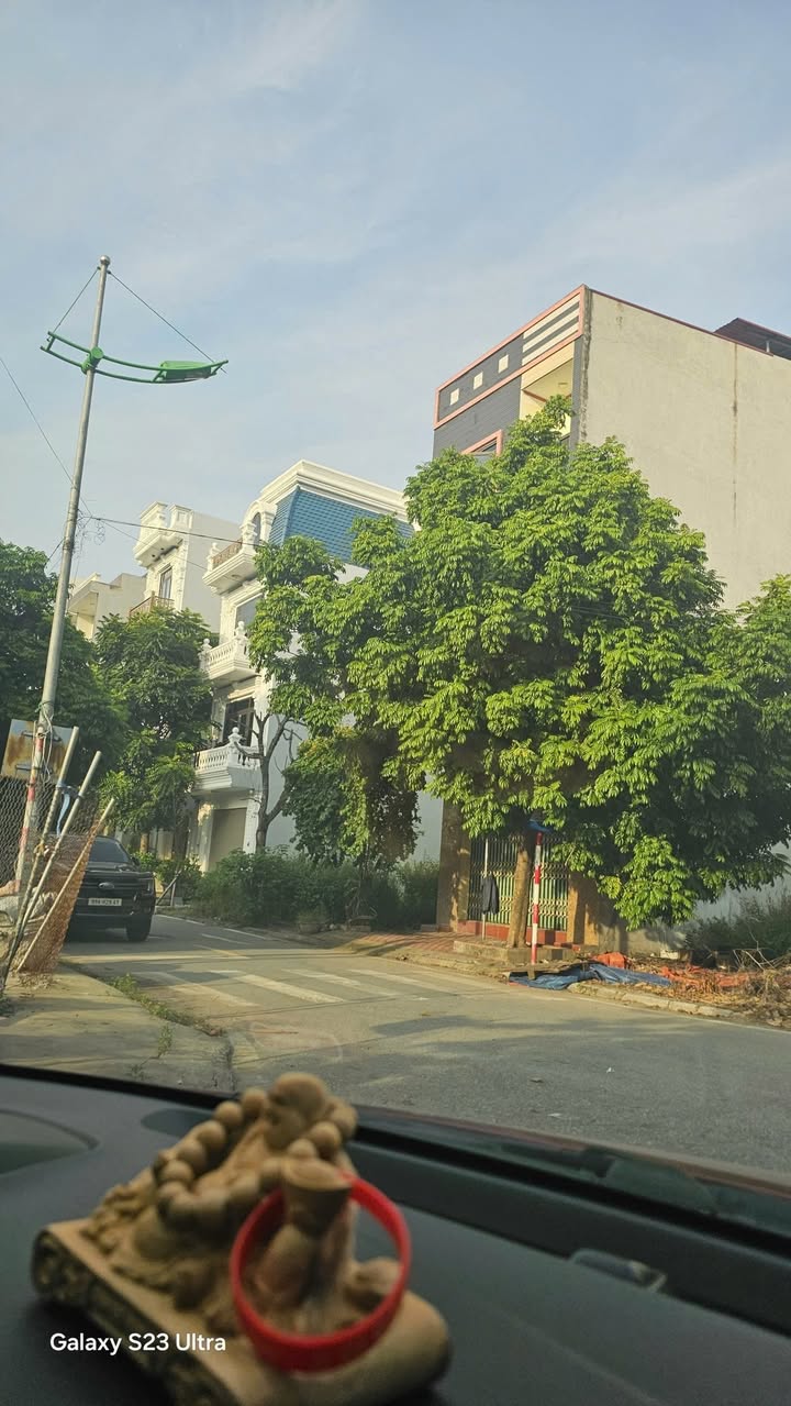 Nhà 3 tầng Hương Mạc Từ Sơn 80m² giá 5 tỷ - Sẵn sàng sang tên trong ngày!