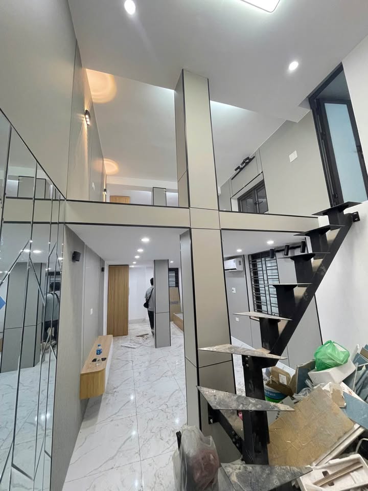 Nhà phố Hoàn Kiếm 70m² giá 5.5 tỷ - Sẵn sàng vào ở ngay!