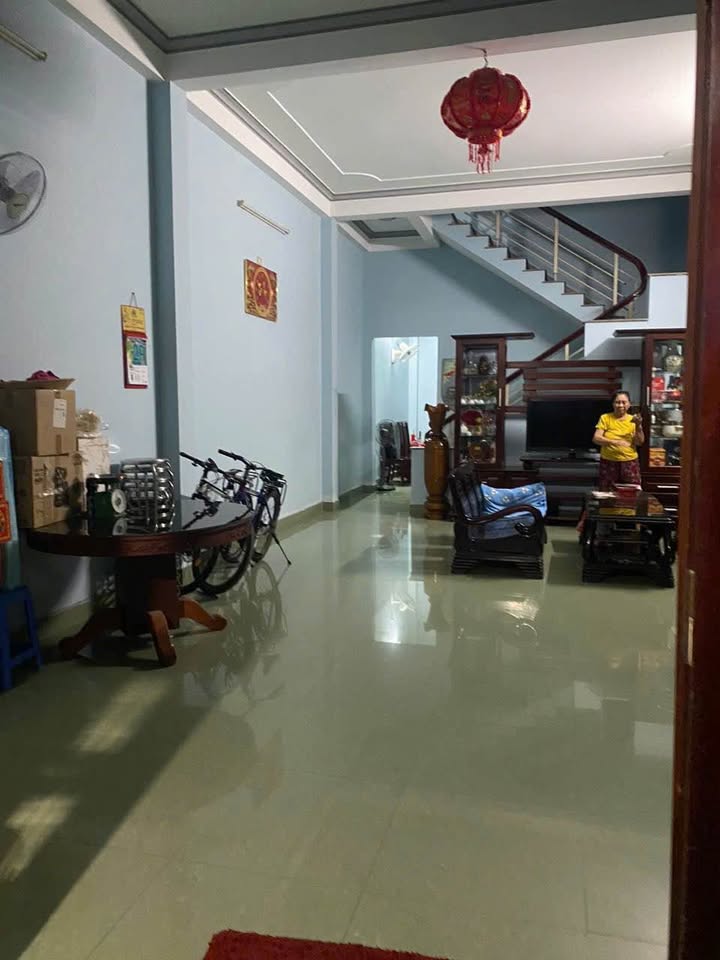 Nhà 3 tầng đường Nguyễn Thị Định, Nha Trang 85m² giá 9.5 tỷ - Vị trí đắc địa, tiện ích đầy đủ!