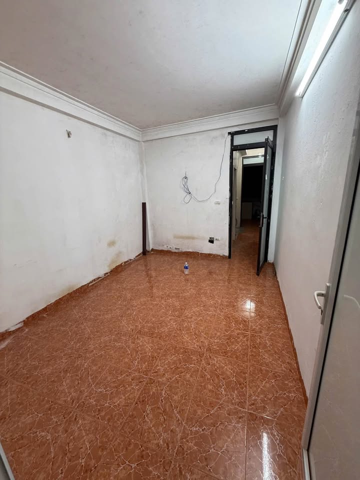 Nhà 5 tầng 38m² Ngõ 144 Quan Nhân giá 9 tỷ - Đầu tư sinh lời cao!