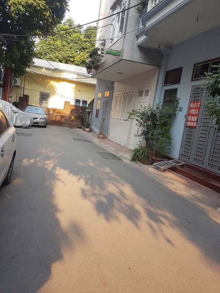 Nhà nguyên căn cho thuê tại ngõ 105 Xuân La, Tây Hồ - Diện tích 80m² chỉ 9 triệu/tháng!