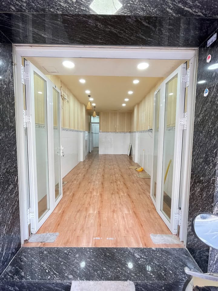 Nhà mặt tiền đường Bãi Sậy, Quận 6, 49m² giá 10 triệu - Phù hợp kinh doanh tuyệt vời!