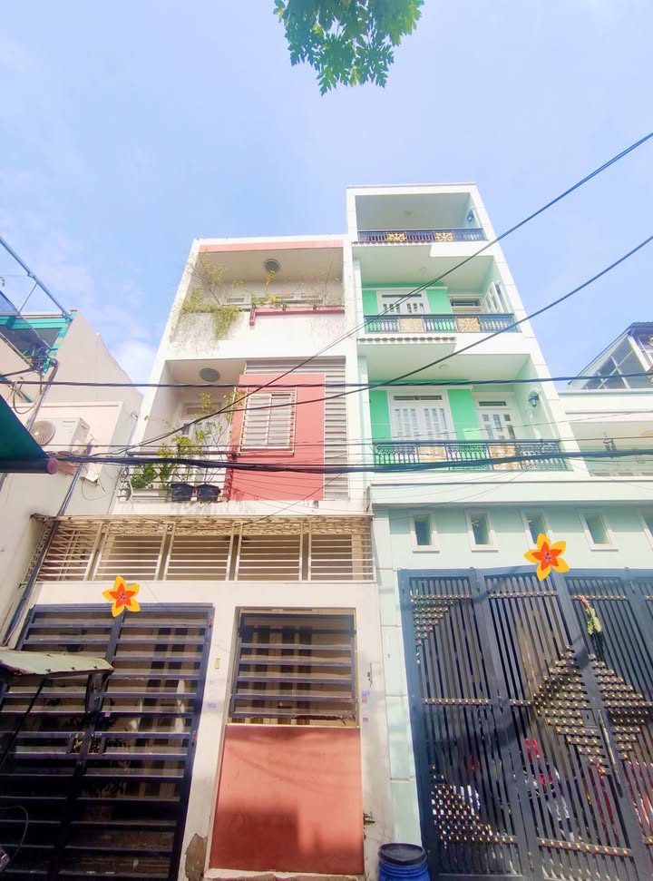 Nhà phố Tân Phú 56m² giá 5.2 tỷ - Hẻm thông ô tô vào tận nhà!