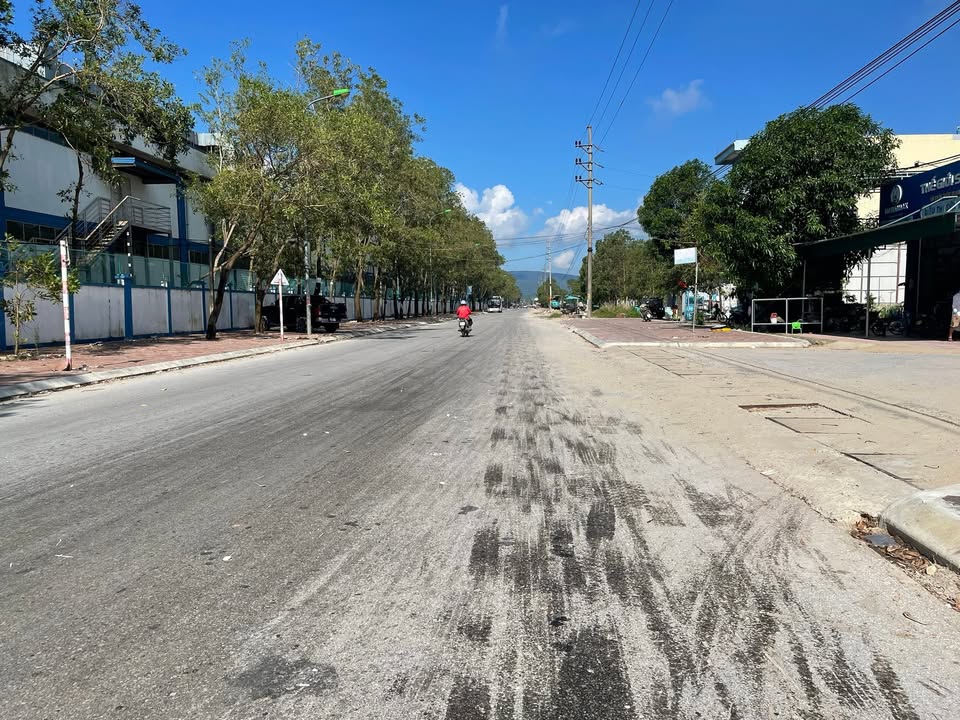 Lô đất Tỉnh Gia, Nghi Sơn 100m² giá chỉ 1 tỷ - Đầu tư sinh lời!