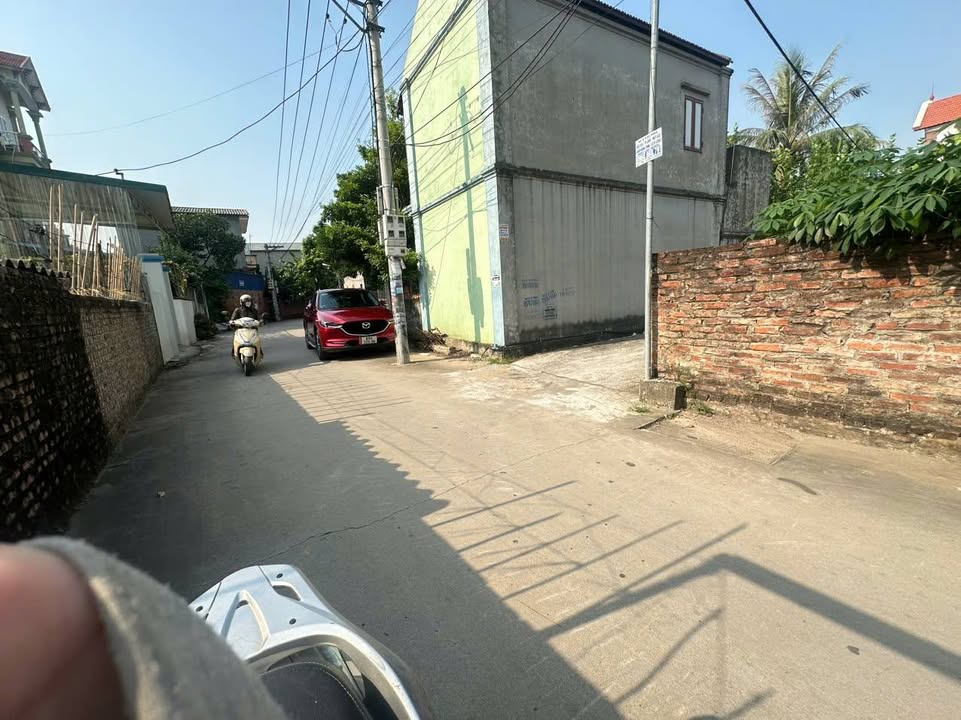 Đất nền thôn Thịnh, Nghĩa Trụ 107,9m² - Đường ô tô vào tận đất!