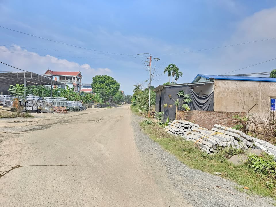 Đất mặt đường 446, xã Yên Xuân, 10.228m² giá 92.052 tỷ - Cơ hội đầu tư tuyệt vời!