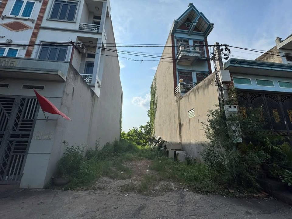 Đất nền mặt đường gom QL1A TDP Đại Phú 2 - 120m² - Vị trí đẹp, giao thông thuận tiện!