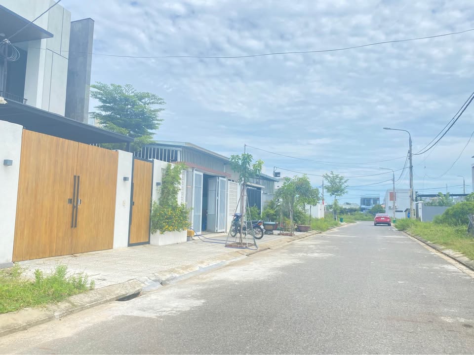 Đất nền TDC Lệ Sơn Hòa Tiến 164m² giá 2.8 tỷ - Hướng Tây tứ trạch lý tưởng!