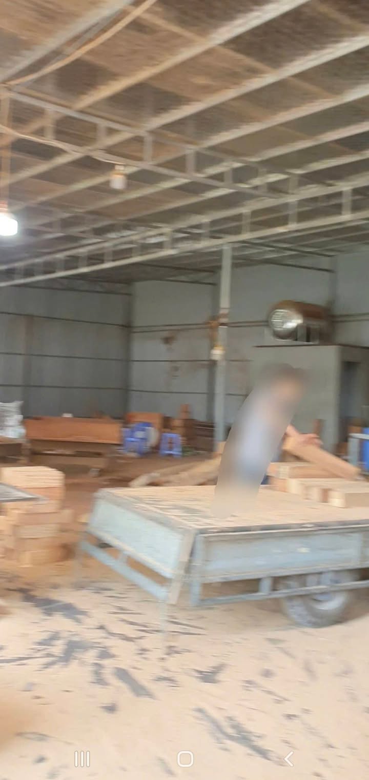 Kho xưởng 300m² tại Dị Nậu, Thạch Thất - Giá chỉ 2 tỷ VND, ô tô vào tận nơi!