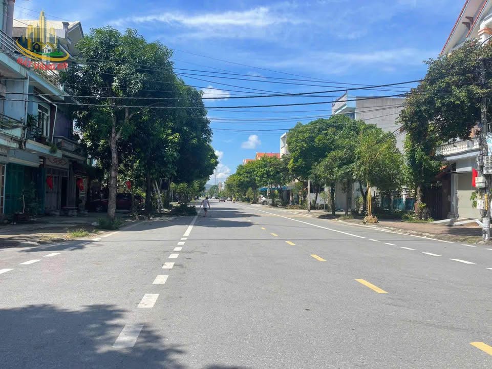 Đất mặt đường Cát Linh, Tân Thành 95m² giá 16 tỷ - Vị trí đắc địa cho kinh doanh!